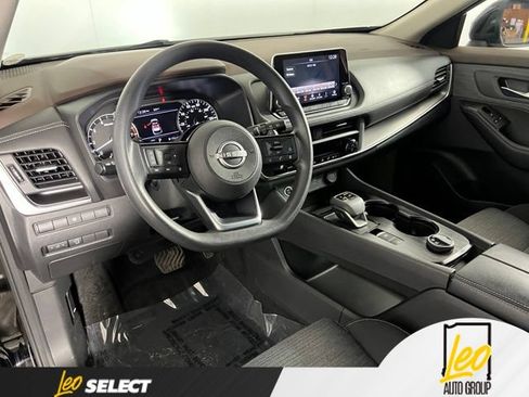 Used 2023 Nissan Rogue SV AWD/4WD image 8