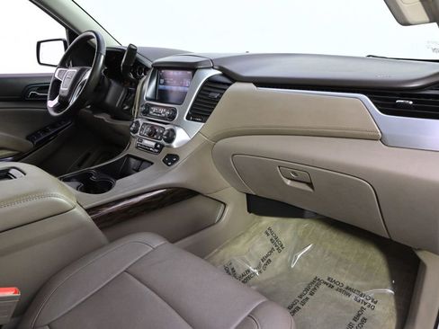 Used 2015 GMC Yukon XL SLT w/ Open Road Package AWD/4WD image 15