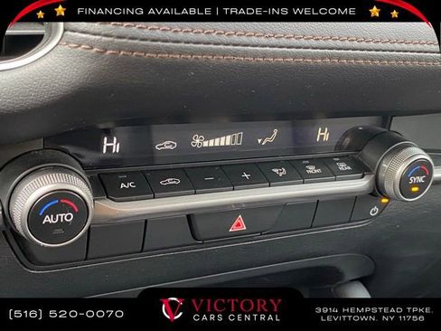 Used 2024 MAZDA MAZDA3 s image 28