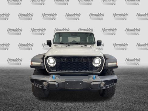 Used 2024 Jeep Wrangler Unlimited AWD/4WD image 3