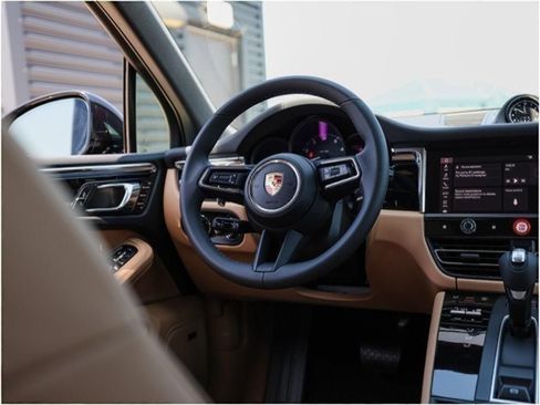 New 2025 Porsche Macan AWD/4WD image 25