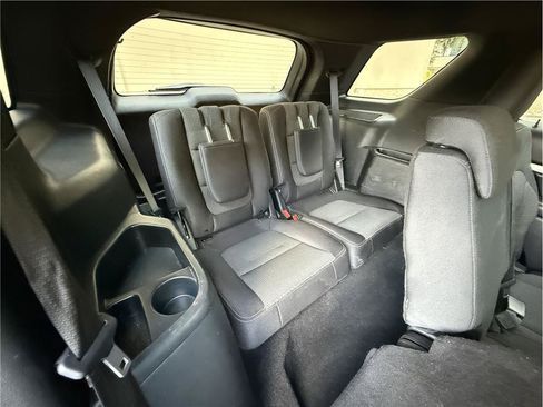 Used 2019 Ford Explorer XLT w/ Equipment Group 201A FWD image 23