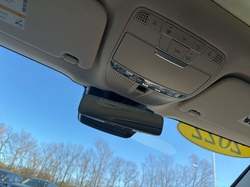 Used 2022 Mercedes-Benz GLC 300 4MATIC image 14