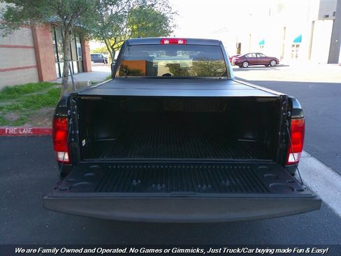 Used 2017 RAM 1500 Express image 10