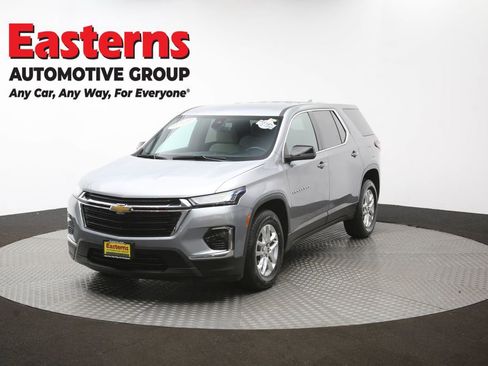 Used 2023 Chevrolet Traverse LS image 55