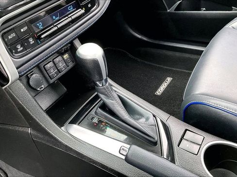 Used 2019 Toyota Corolla XSE image 29