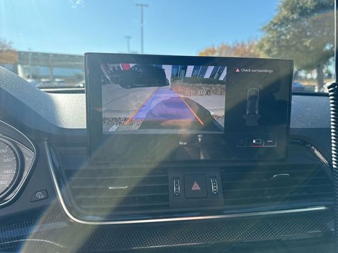 Used 2022 Audi SQ5 Premium image 8