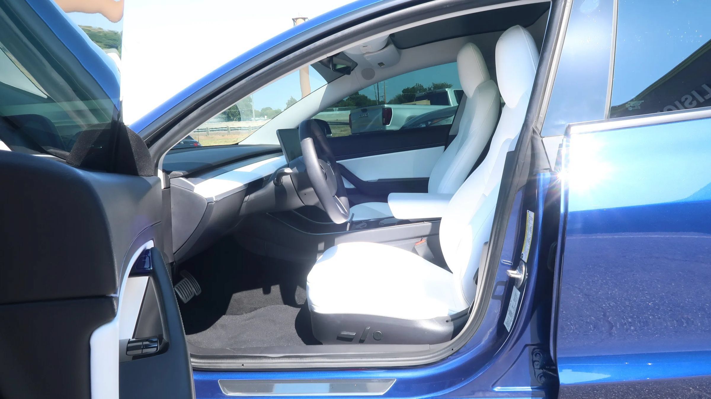 Used 2020 Tesla Model 3 Performance AWD/4WD image 14