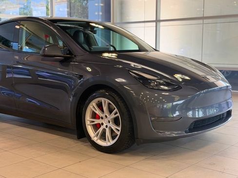 Used 2022 Tesla Model Y Performance AWD/4WD image 4