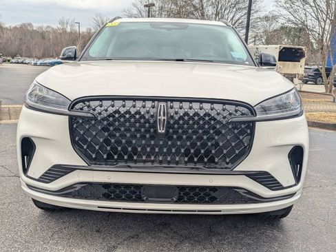 New 2026 Lincoln Aviator AWD image 9
