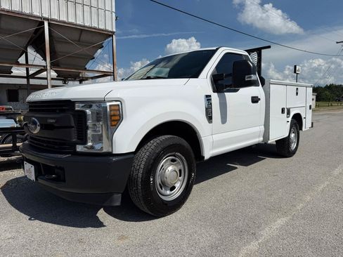Used 2019 Ford F250 XL w/ Power Equipment Group RWD image 1