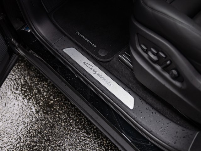 Used 2026 Porsche Cayenne E-Hybrid AWD/4WD image 40