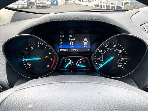 Used 2018 Ford Escape SE w/ SE Sync 3 Package image 9