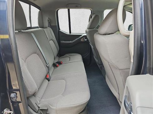 Used 2019 Nissan Frontier SV image 20