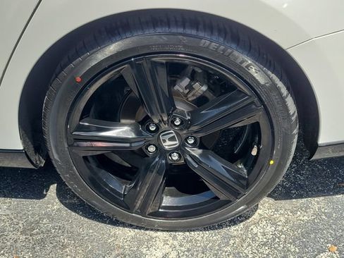 Used 2024 Honda Accord Sport image 7