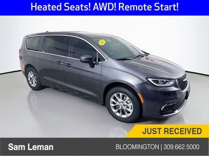 Used 2023 Chrysler Pacifica Touring-L