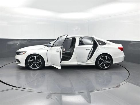 Used 2020 Honda Accord Sport image 43