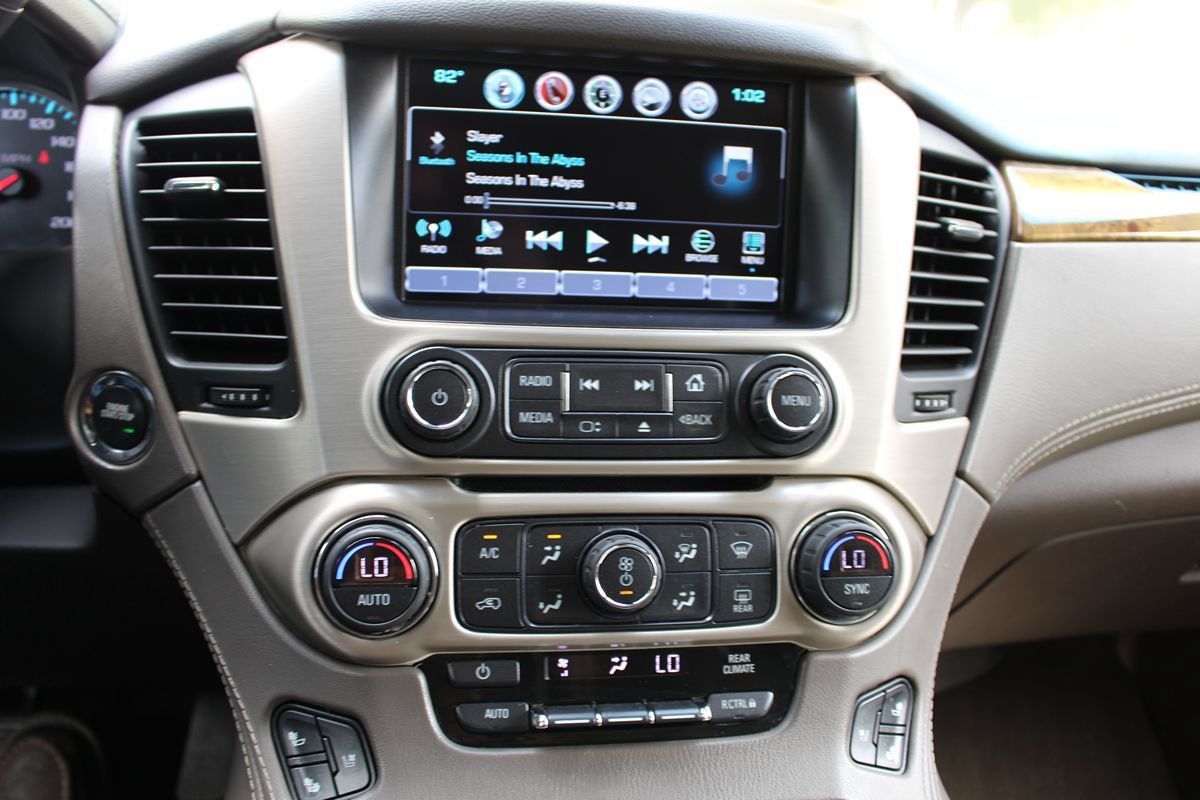 Used 2017 GMC Yukon Denali w/ Open Road Package AWD/4WD image 33