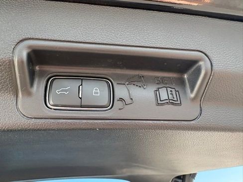 Used 2025 Ford Explorer ST AWD/4WD image 36