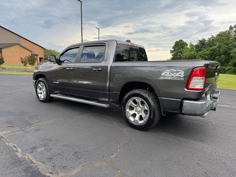 Used 2019 RAM 1500 Big Horn AWD/4WD image 3