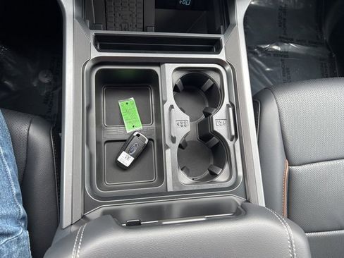 New 2026 Ford F250 Lariat w/ Lariat Ultimate Package image 22