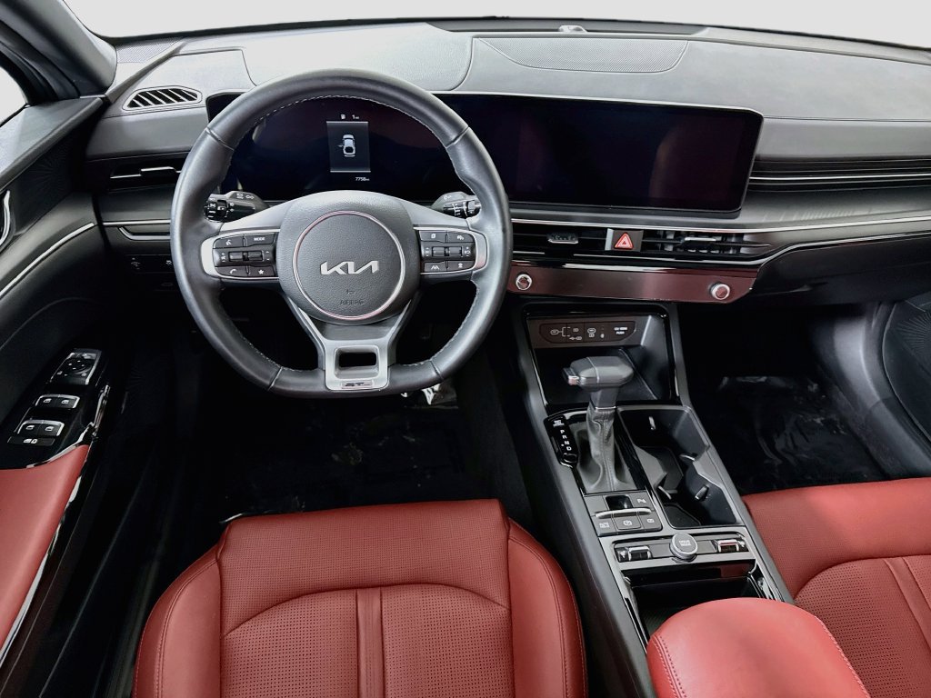 Used 2025 Kia K5 GT-Line w/ GT-Line Premium Package FWD image 3