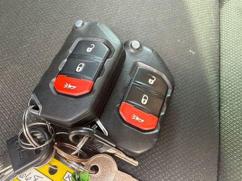 Used 2019 Jeep Wrangler Unlimited Sport S AWD/4WD image 10