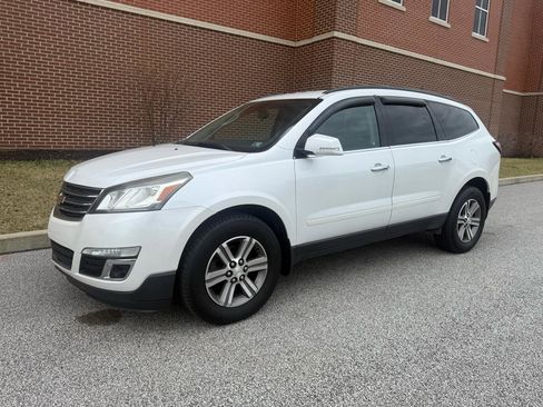 Used 2016 Chevrolet Traverse LT w/ Traveler's Package image 5