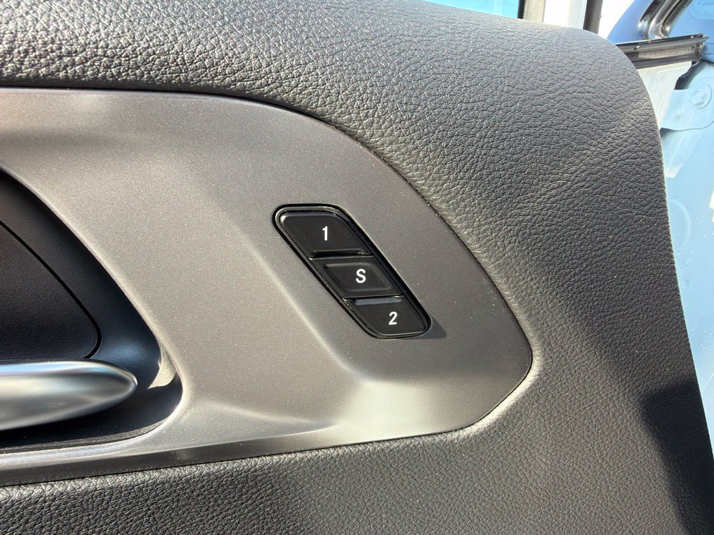 New 2027 Chrysler Pacifica Select FWD image 15