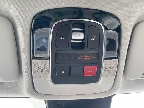 Used 2024 Hyundai Tucson Limited image 25