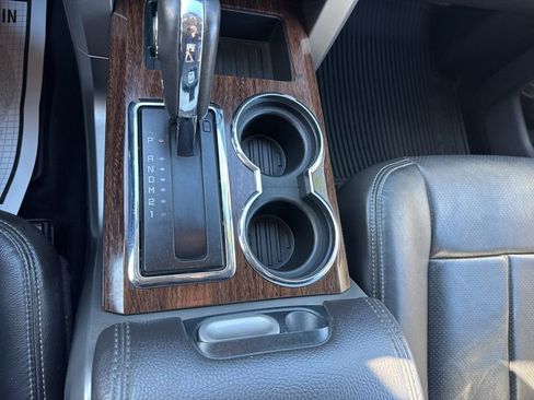 Used 2013 Ford F150 Lariat w/ Lariat Chrome Pkg image 17