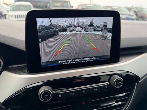 Certified 2020 Ford Escape SEL image 21