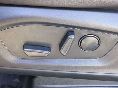 Used 2023 Ford Explorer Limited w/ Equipment Group 301A image 12