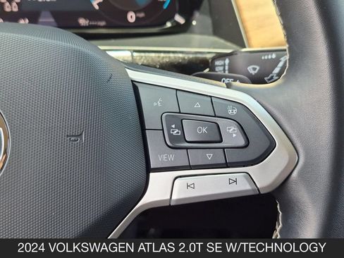 Used 2024 Volkswagen Atlas SE FWD image 18