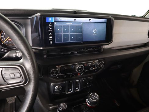 Used 2025 Jeep Wrangler Sport image 5