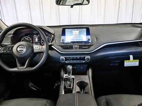 New 2025 Nissan Altima 2.5 S image 13