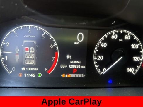 Used 2025 Honda Pilot Touring image 7