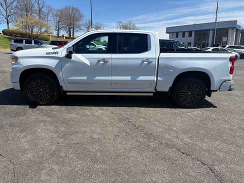 Used 2026 Chevrolet Silverado 1500 High Country w/ Technology Package image 4