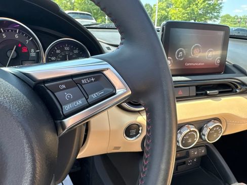 Used 2019 MAZDA MX-5 Miata RF Grand Touring RWD image 46