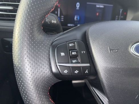 Used 2023 Ford Escape ST-Line image 32