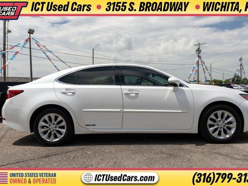 Used 2014 Lexus ES 300h w/ Luxury Package w/Bamboo Trim FWD image 7