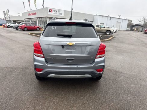 Used 2019 Chevrolet Trax LT w/ LT Convenience Package image 7
