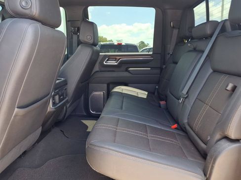 Used 2024 Chevrolet Silverado 2500 High Country w/ High Country Premium Package AWD/4WD image 20