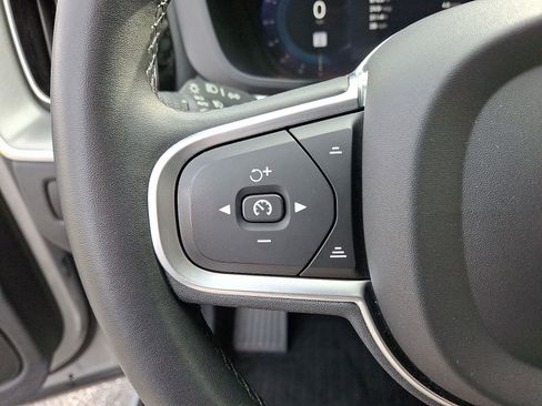 Certified 2023 Volvo XC60 B5 Core w/ Climate Package image 22