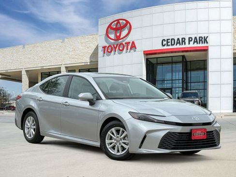 Used 2026 Toyota Camry LE FWD image 1