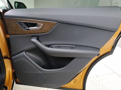 Used 2019 Audi Q8 Premium w/ Convenience Package image 32