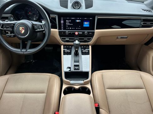 Used 2023 Porsche Macan image 14