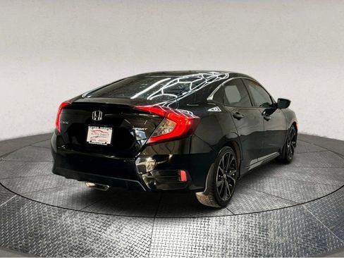 Used 2019 Honda Civic Sport image 7