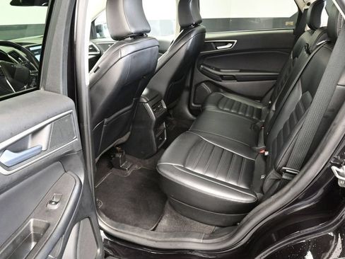 Used 2024 Ford Edge SEL AWD/4WD image 16