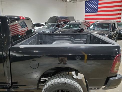 Used 2022 RAM 2500 Big Horn AWD/4WD image 36